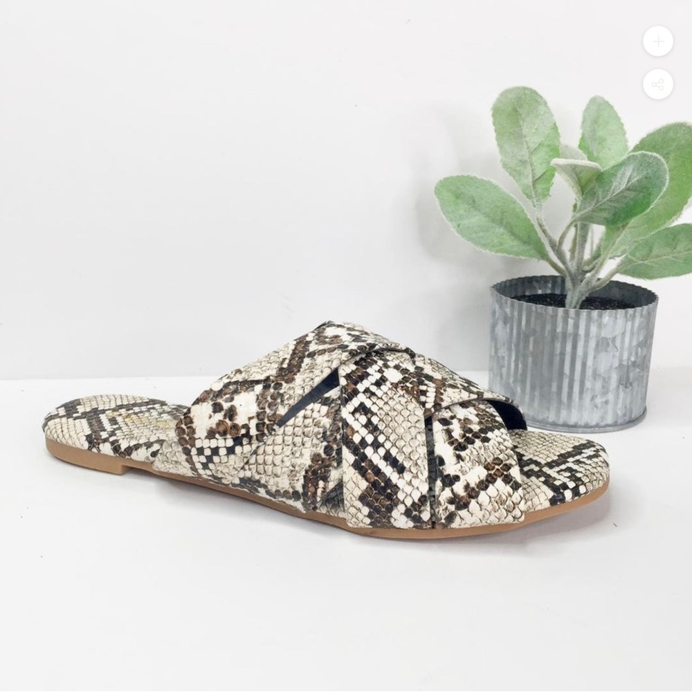 Snakeskin Slides sz 7 NEW